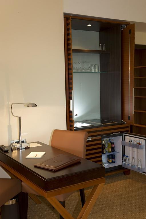 Aparthotel Premier Podgorica Rum bild